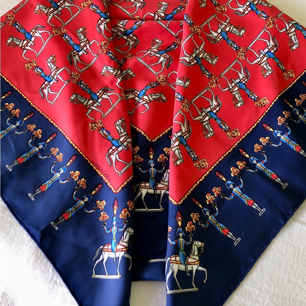 Vintage Authentic Hermès Silk Scarf 90cm Les Artificiers - Picture 10 of 10